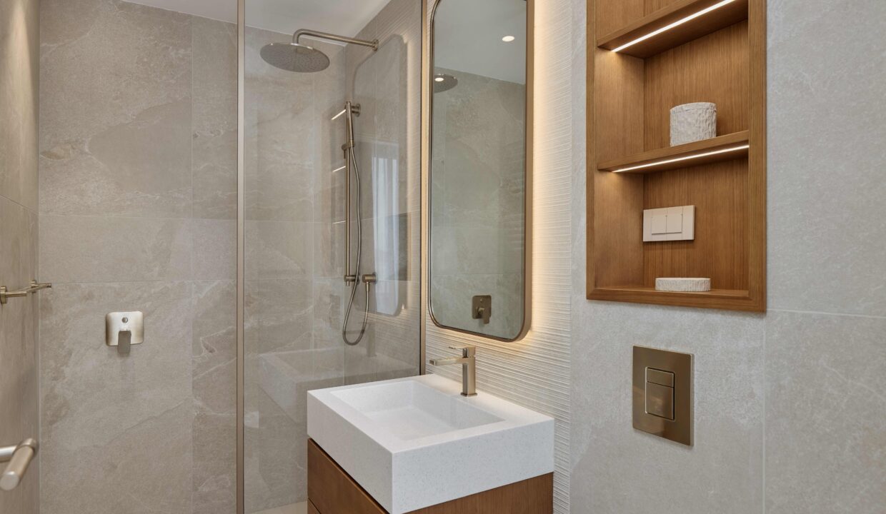 bathroom 2 vero versa porto montenegro