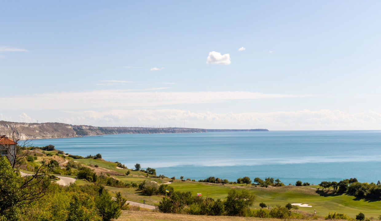 sea view plot thracian cliffs golf resort